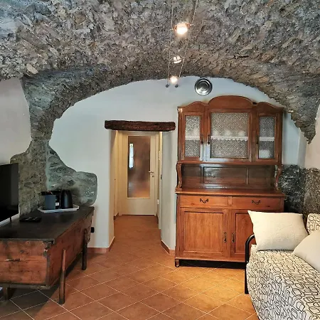Hostdomus - La Petite Garnotte - Cave Suites Apartment