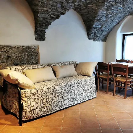 Hostdomus - La Petite Garnotte - Cave Suites Apartment