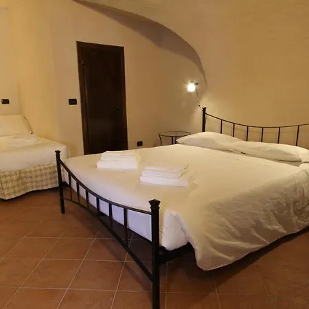 Hostdomus - La Petite Garnotte - Cave Suites *